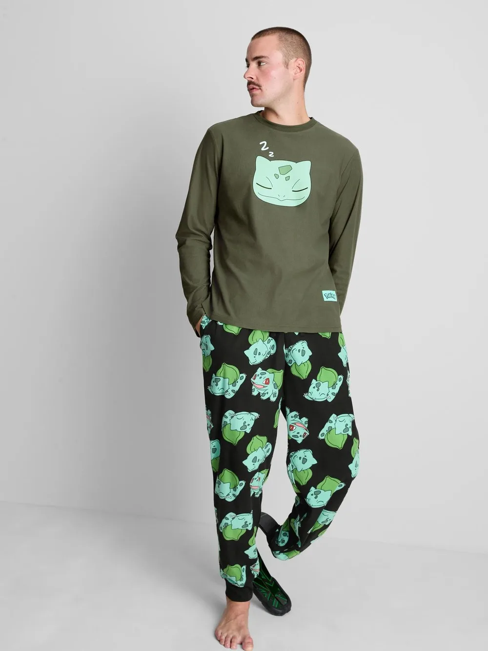 Pijama de manga larga de Bulbasaur de Pok&eacute;mon en Primark