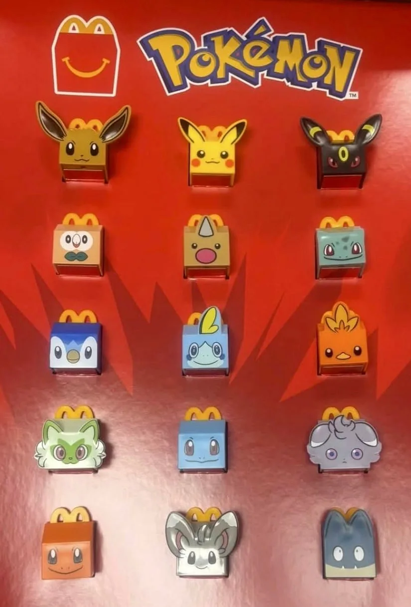 Las 15 mini cajas de Happy Meal de Pok&eacute;mon de la promoci&oacute;n de McDonald's por el 30 aniversario