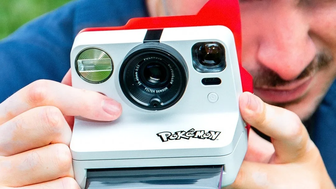 Polaroid y Pokémon lanzan cámaras de Pikachu y Sylveon - Portada oficial